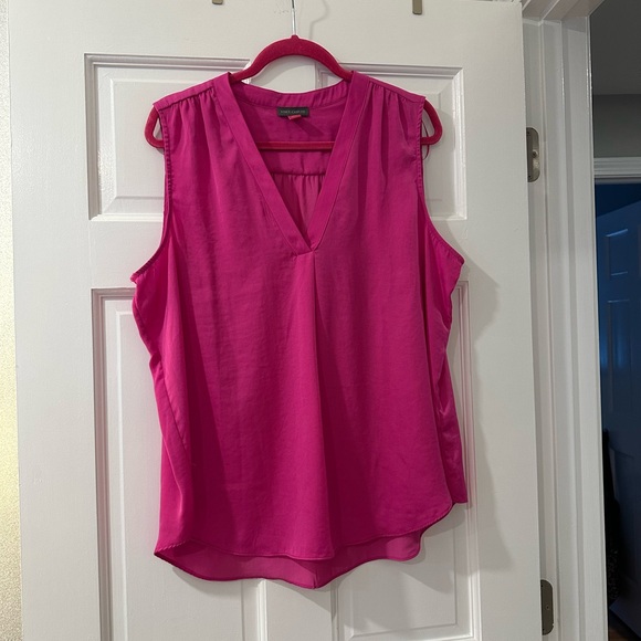 Vince Camuto Top - Picture 1 of 3